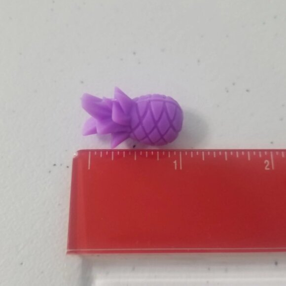 6pcs. Fun Pineapple Shaped Wine Marker Barware Glass Charm Drink Tracker Stemwar - Picture 4 of 5